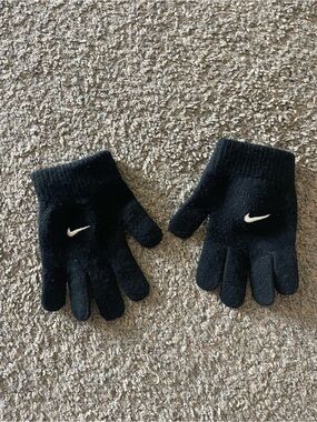 Nike Toddler Black Knit Gloves with White Swoosh